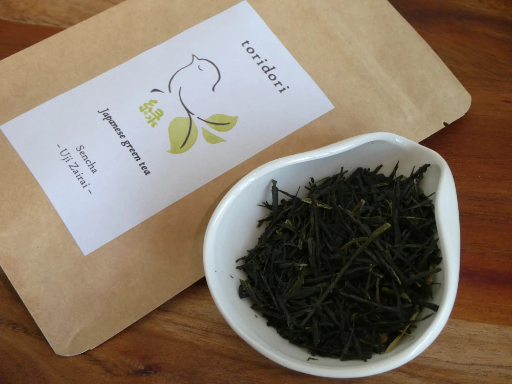 Tea leaves of Sencha Aged Uji Zairai with Toridori package